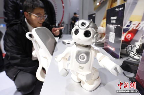 2025世界智能制造博覽會南京啟幕 智能機(jī)器人扎堆亮相，前沿裝備各展絕活